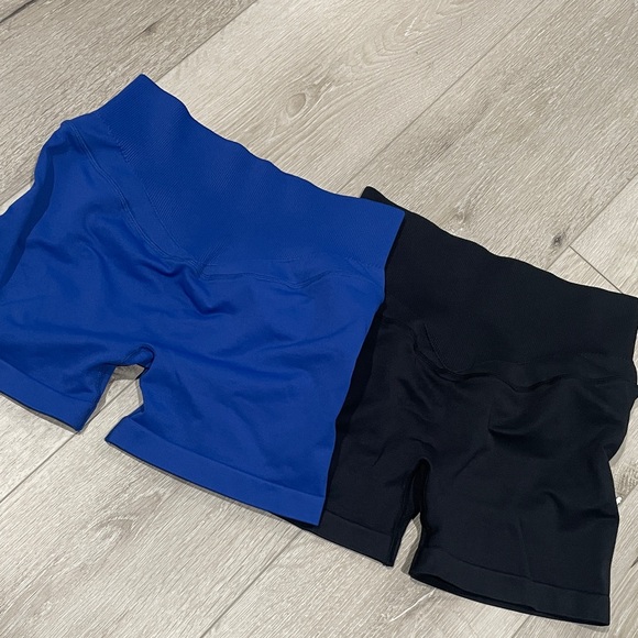 Amazon Women's Athletic Shorts in Blue and Black - Picture 1 of 8